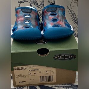 NWT KEEN Toddler’s Stingray Blue/Orange Quick Dry, Rubber, Water Shoes; Size 4
